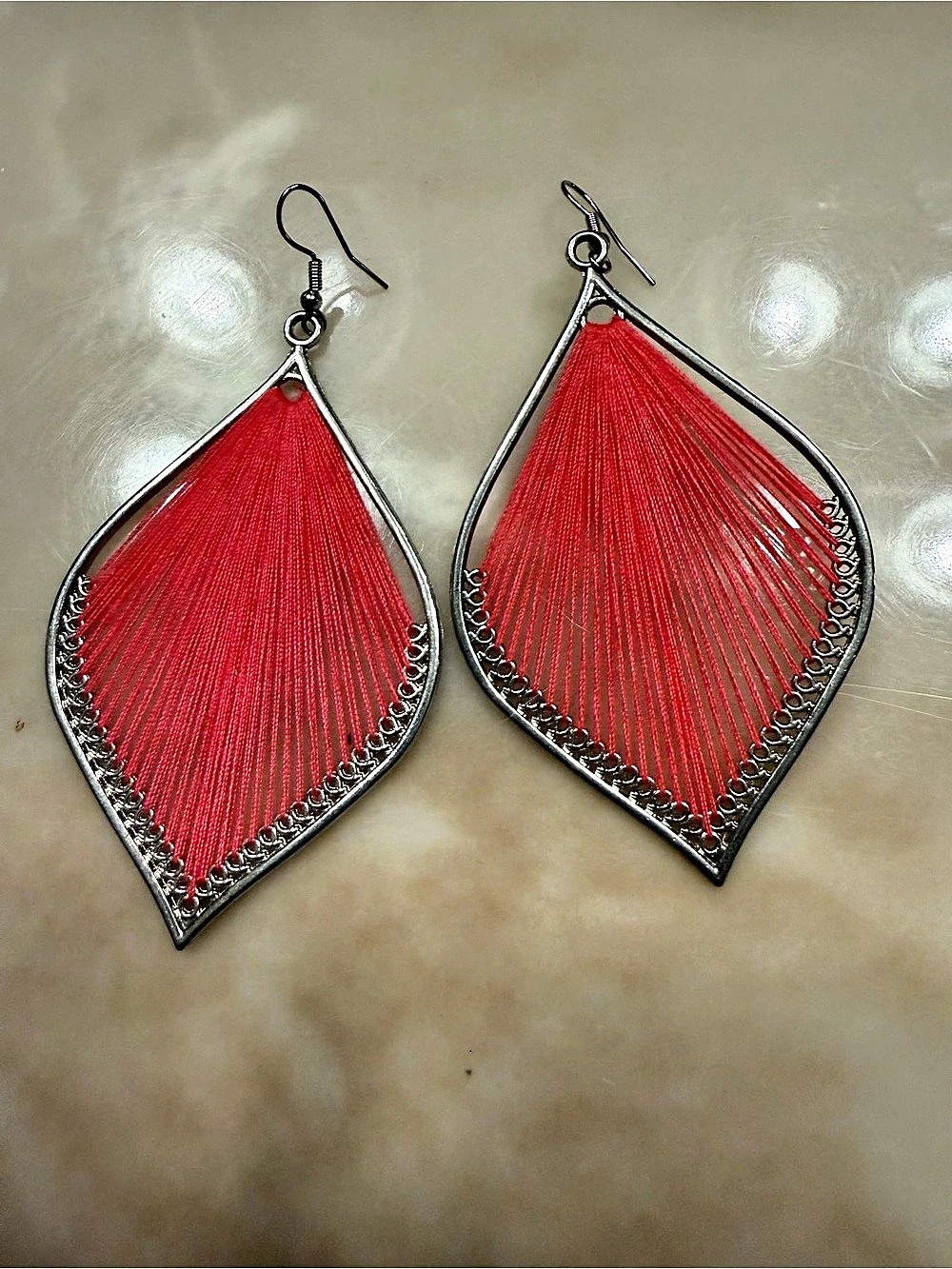 Hot pink & Silver Thread Earrings Like New